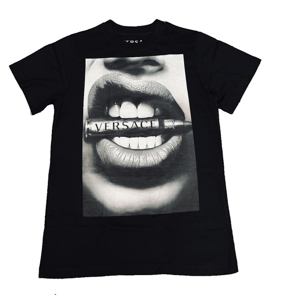 Lips + Bullet Lipstick - Picture 1 of 3